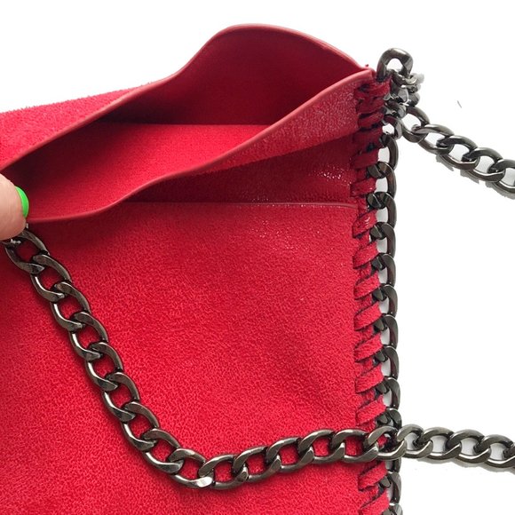 Perfect Unique Cranberry Mini Cross Body Bag Gun metal tone chain - Picture 3 of 8